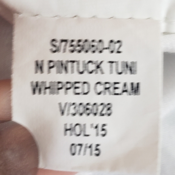 Old Navy Pintuck Whipped Creaam White Tunic - Picture 5 of 6